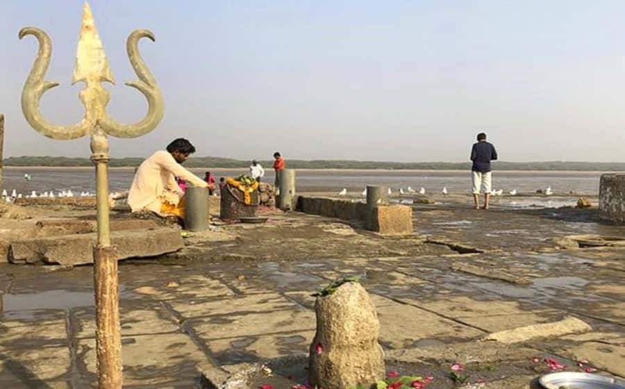 Day 03: Vadodara - Bhavnagar - Nishkalanka Mahadev Temple (≈ 230 km total)