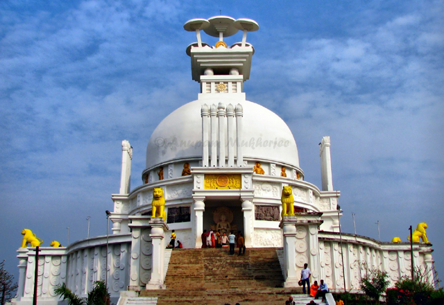 Day 03 : Bhubaneswar - Dhauli - Pipli - Konark - Puri (Approx. 65 kms / 2-3 hrs)