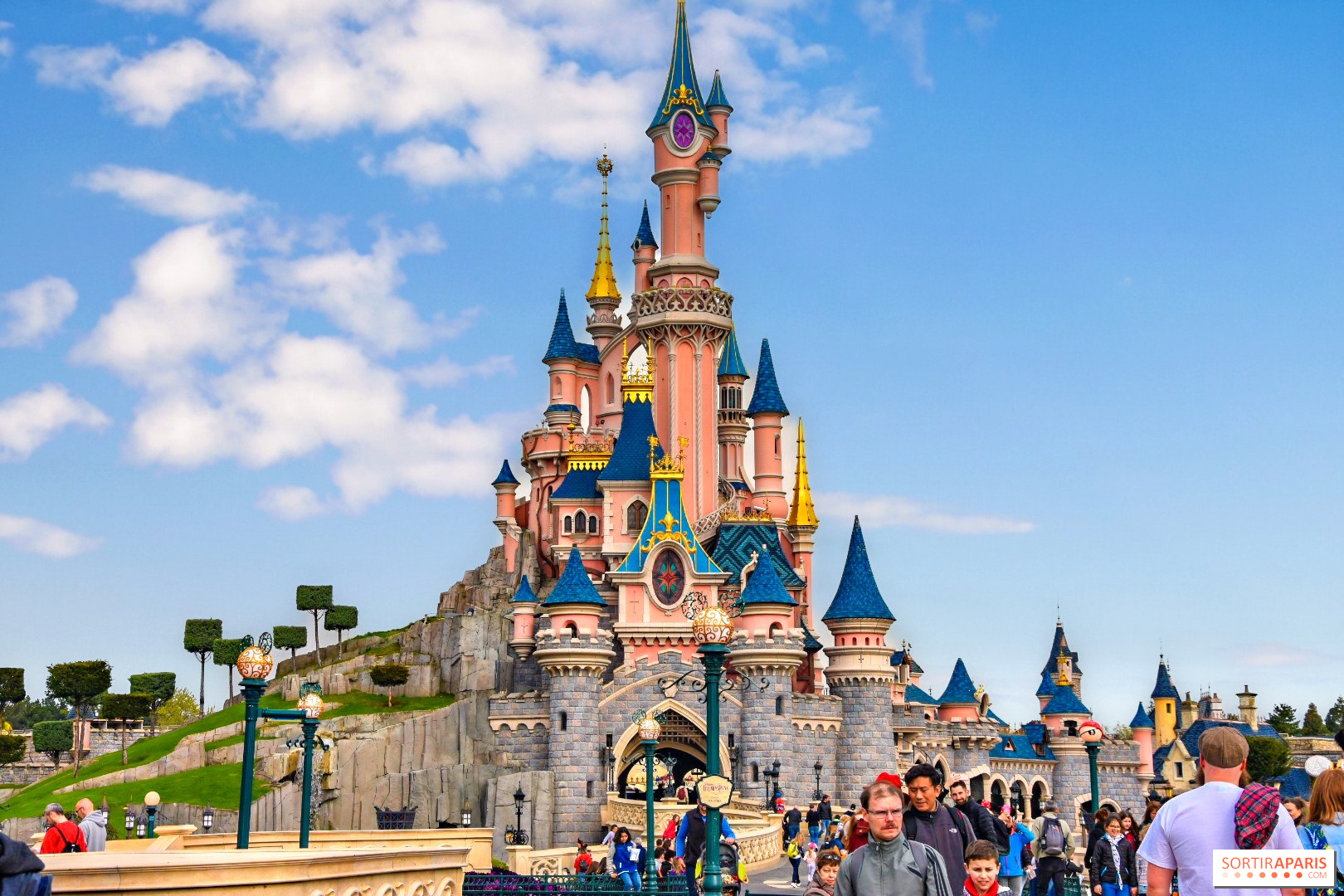 Day :5 Indulge in a day of excitement at DisneylandÂ® Paris