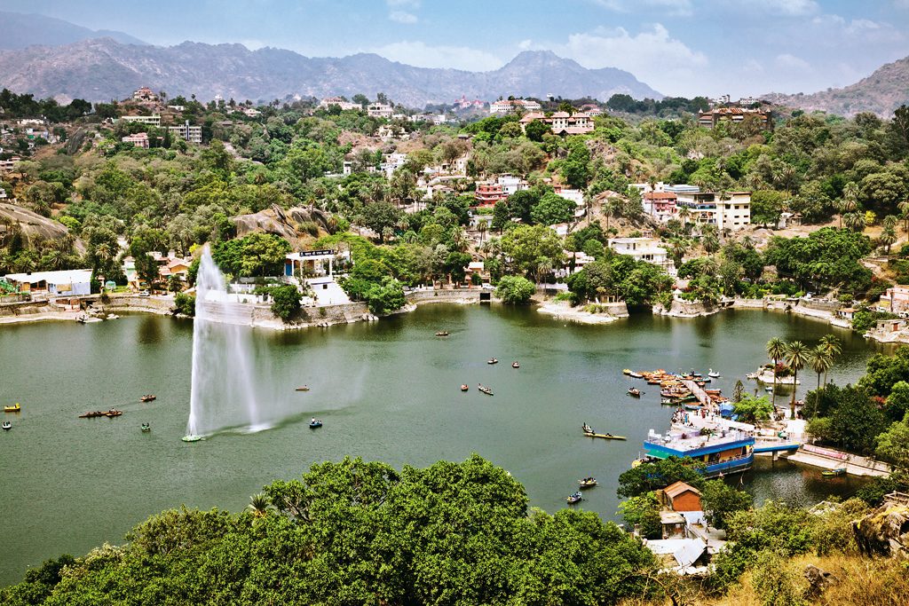 Day 05: Udaipur - Mount Abu (≈ 175 km / 3-4 hrs)