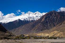 Day 09: Jomsom - Pokhara (25-minute flight | ~15 km )