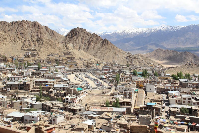 Day 4: Pangong Lake → Leh (≈ 160 km / 6-7 hrs)