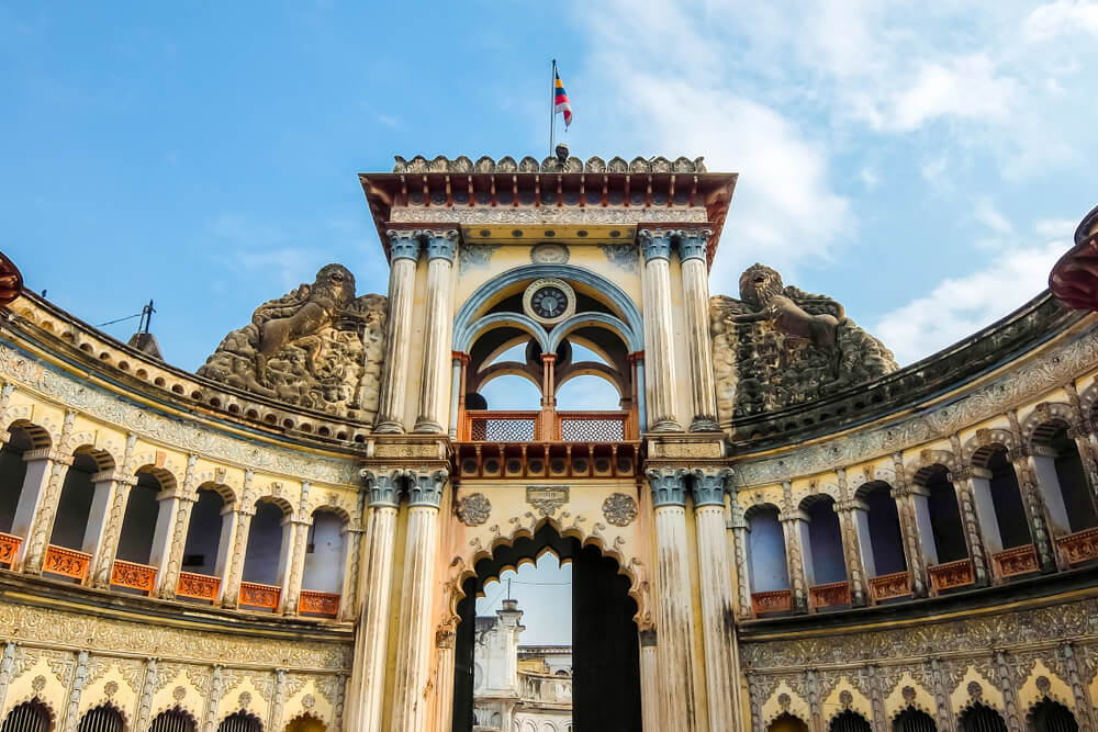 Day 02: Naimisharanya - Ayodhya (~170 km / 4-5 hrs )