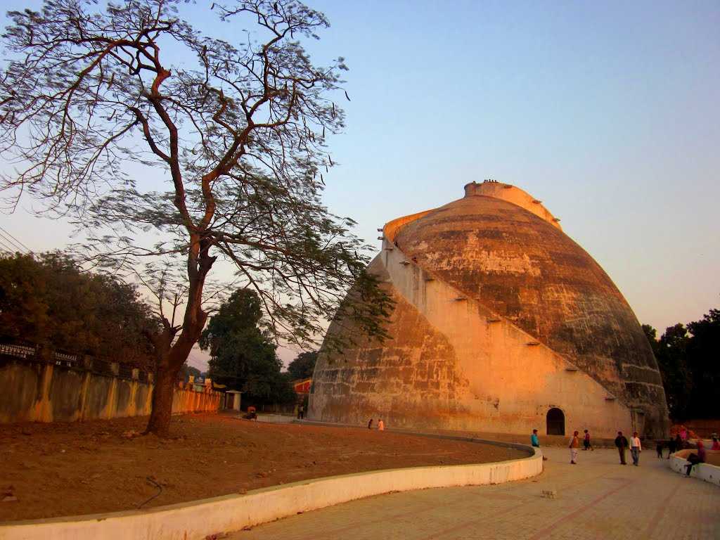Day 03: Gaya - Patna (~240 km / 5-6 hrs by road)