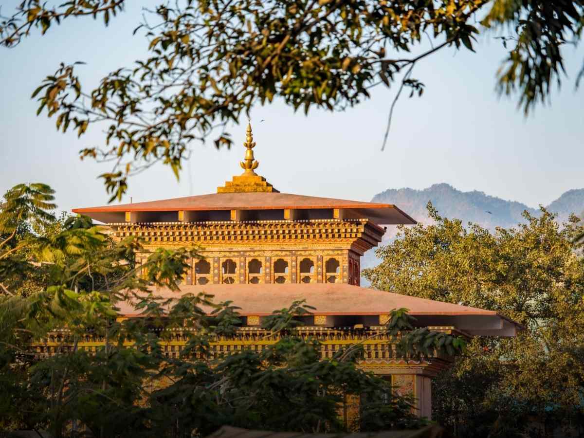 Day 01 : Arrival Baghdogra - Phuentsholing