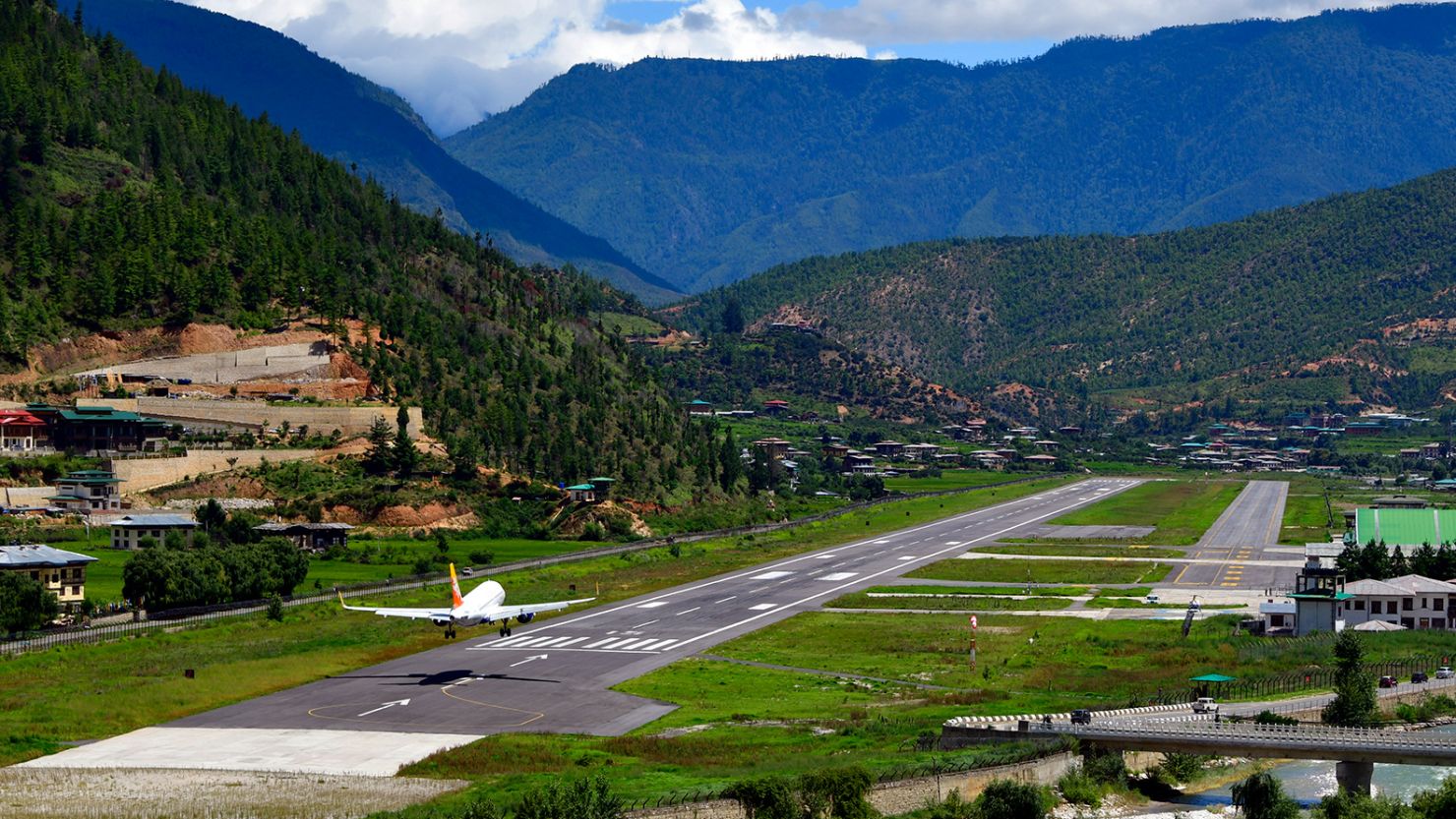 Day 01 - Arrival in Paro
