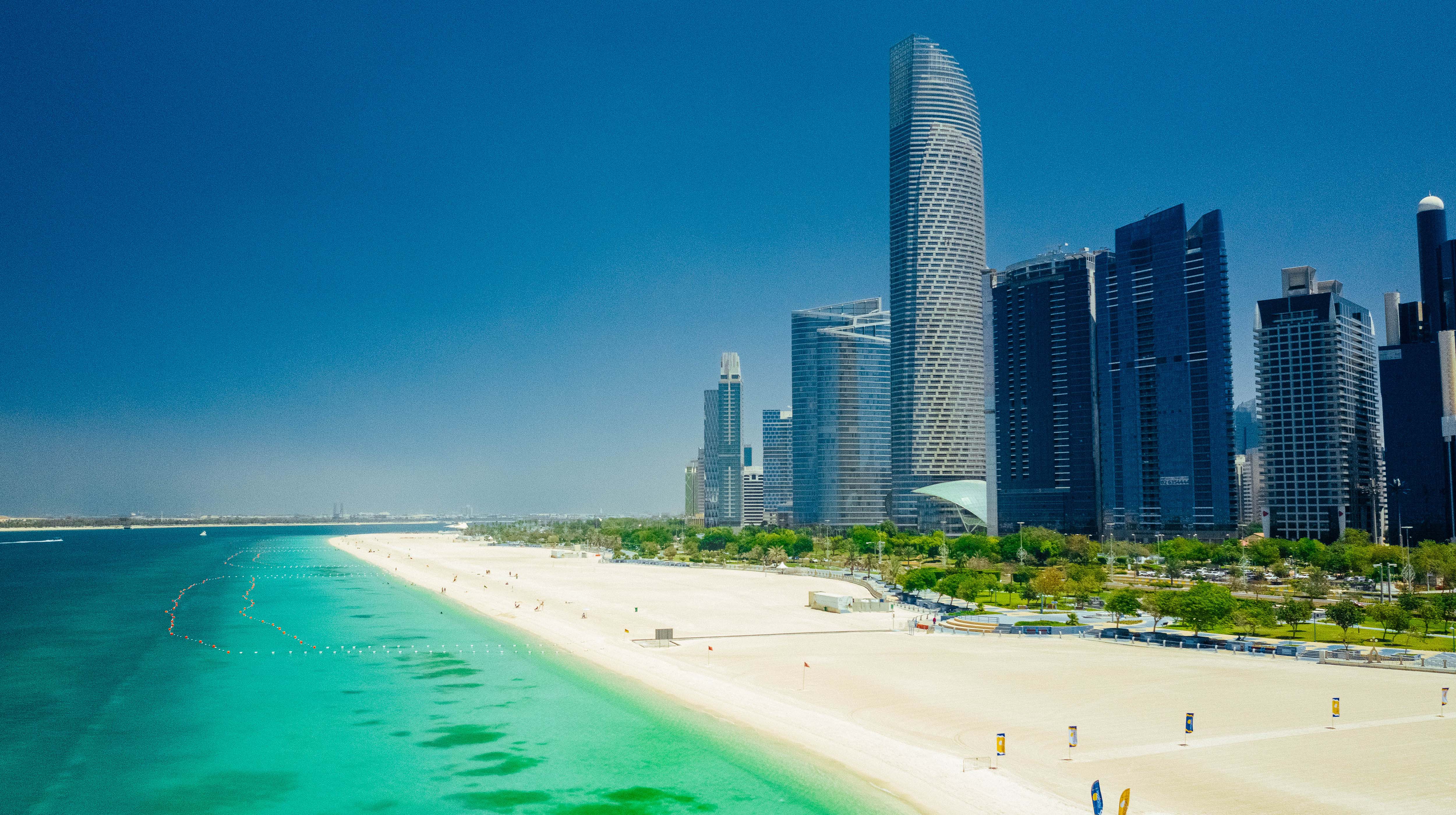 DAY 03: ABU DHABI CITY TOUR (B, L, D)
