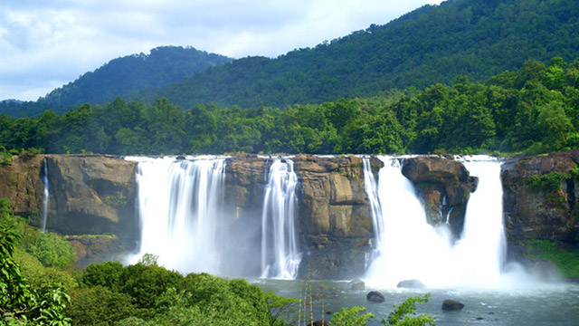 Day 01: Arrival Cochin → Athirapally Waterfalls → Munnar (Approx. 140 km / 5-6 hrs)