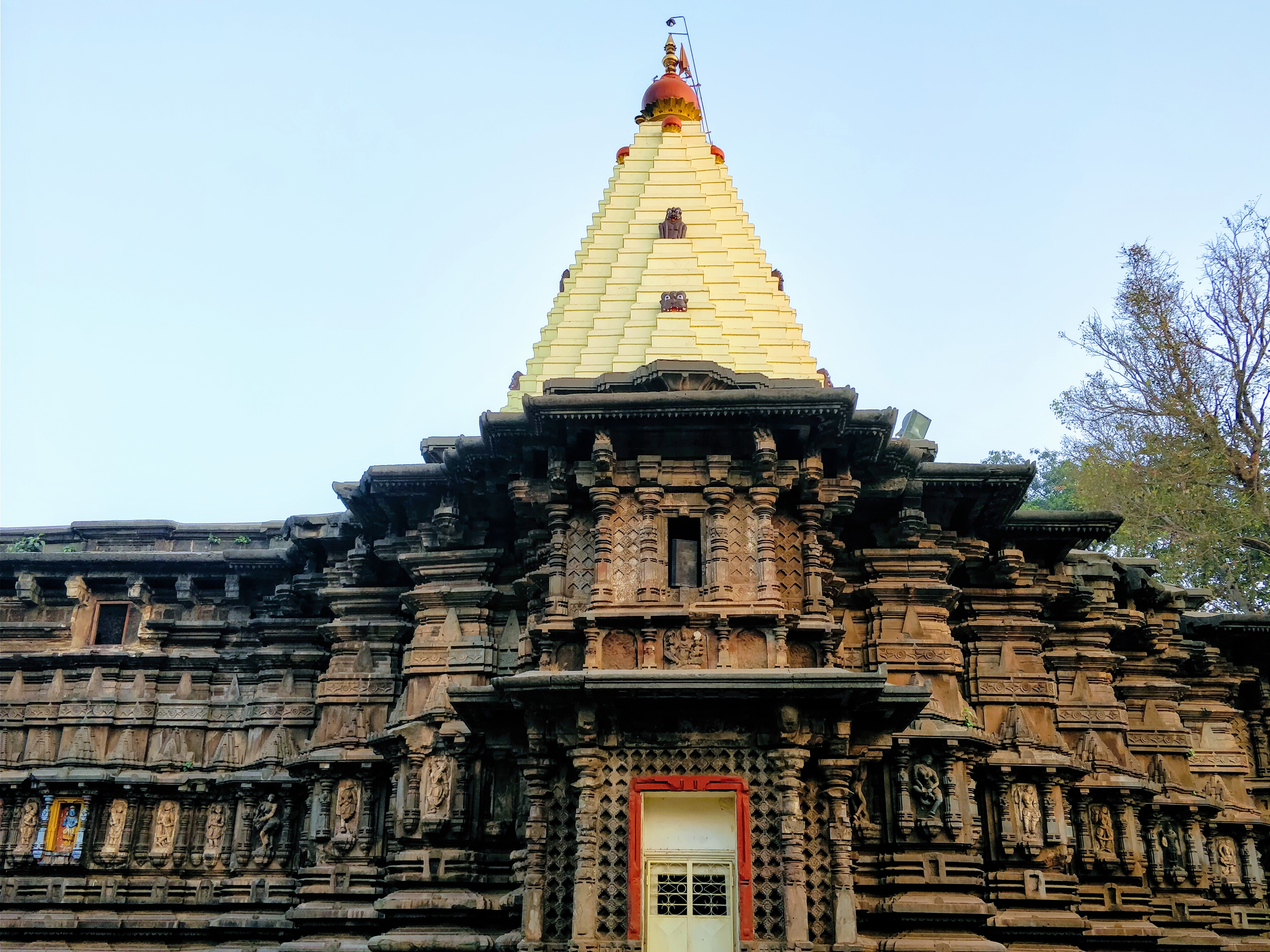 Day 05: Kolhapur - Mahalaxmi Temple - Departure (≈ 15 km total)