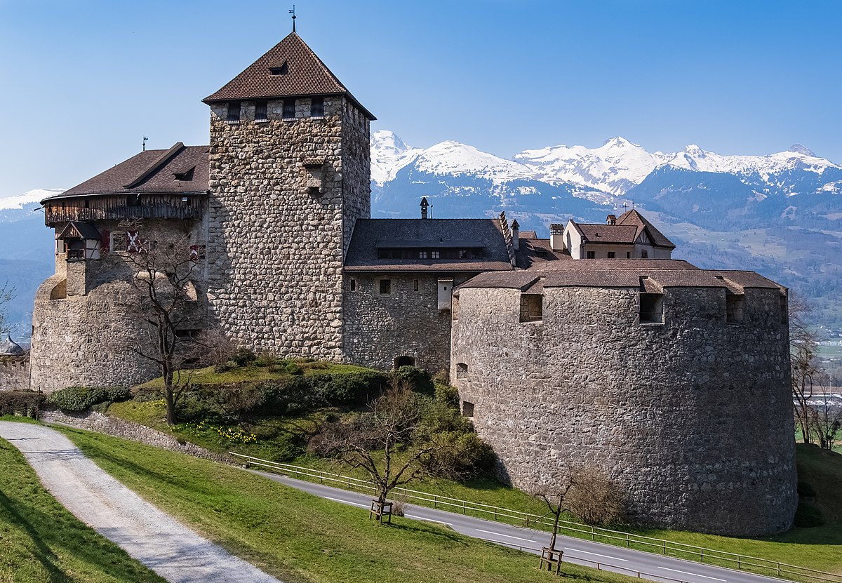 Day 9  Drive to Vaduz