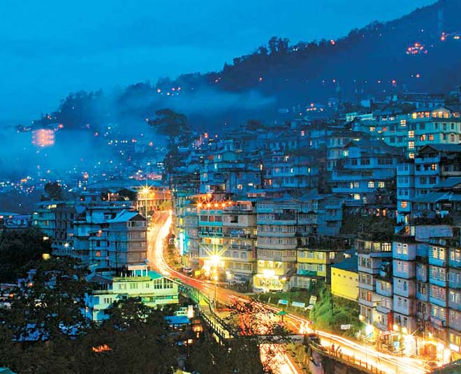 Day 01: Arrival - Gangtok (90 km / 2-3 hrs)