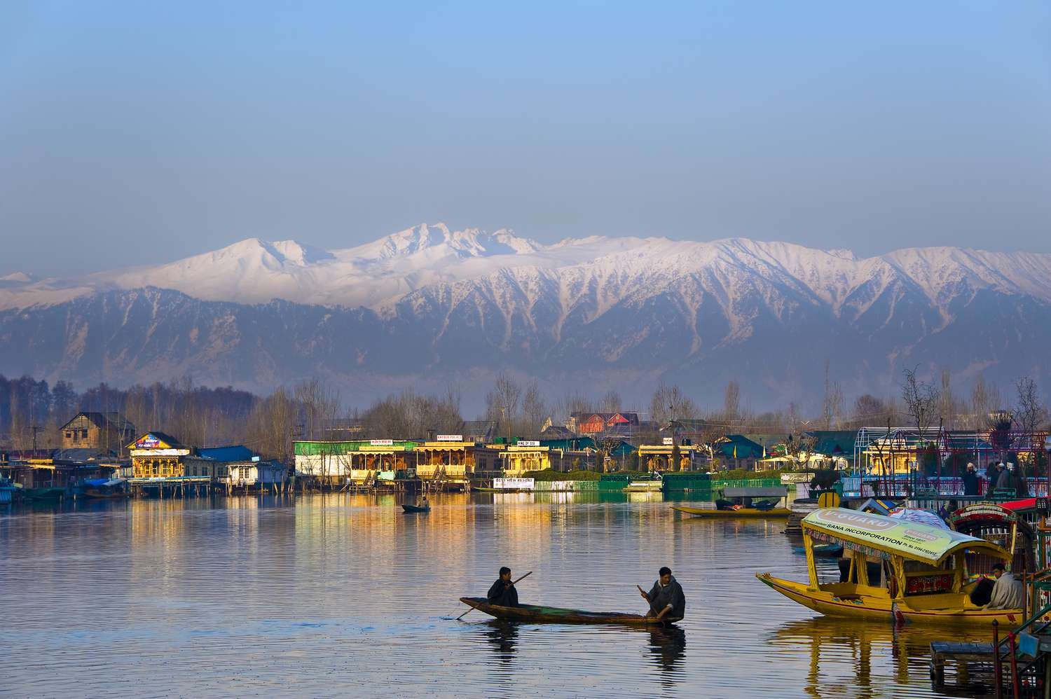 Day 01: Arrival in Srinagar