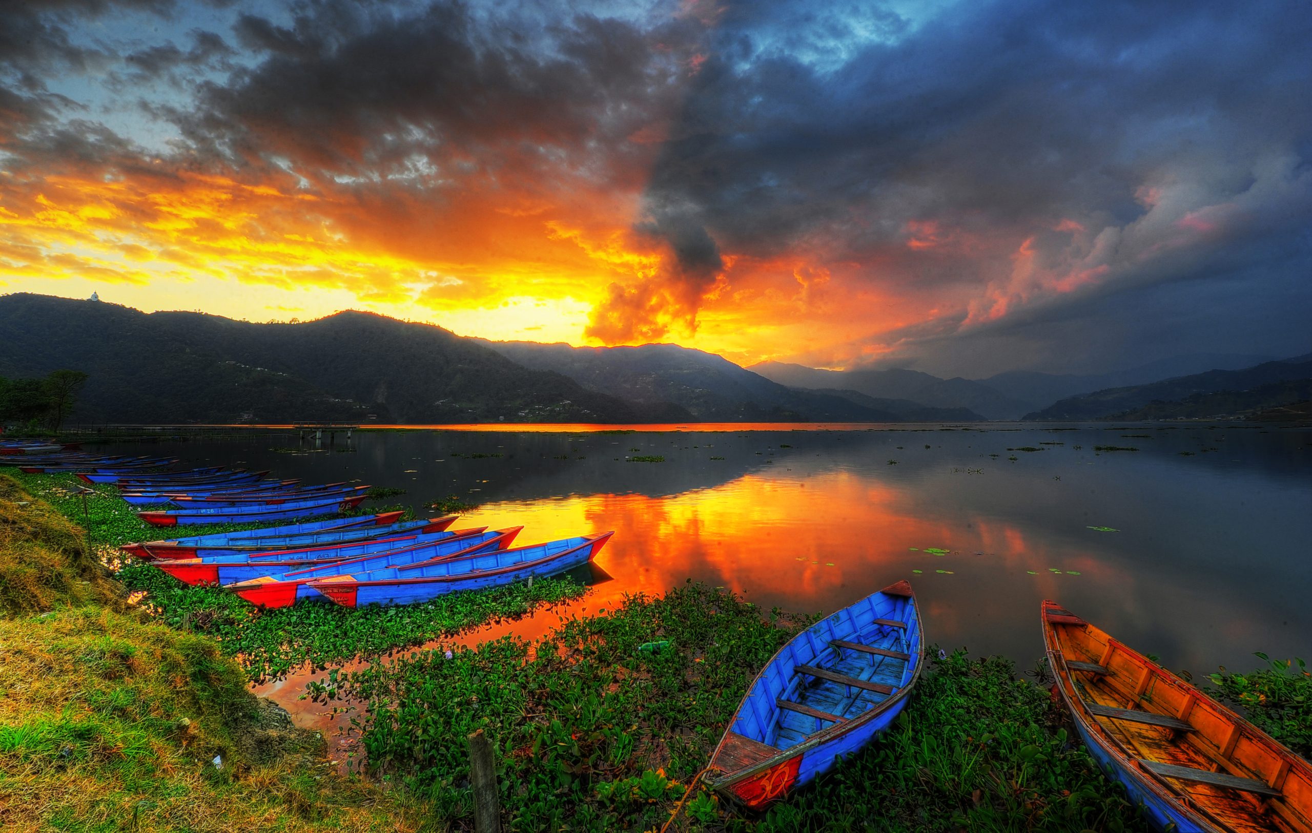 Day 10: Pokhara - Sunouli (~185 km / 5-6 hrs by road)