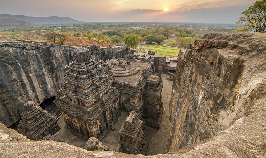 Day 03: Shirdi - Aurangabad - Ellora (Approx. 130 kms + 30 kms / 3.5 - 4.5 hrs)